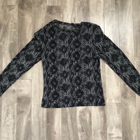 Chandail en filet transparent - Picture 3 of 4